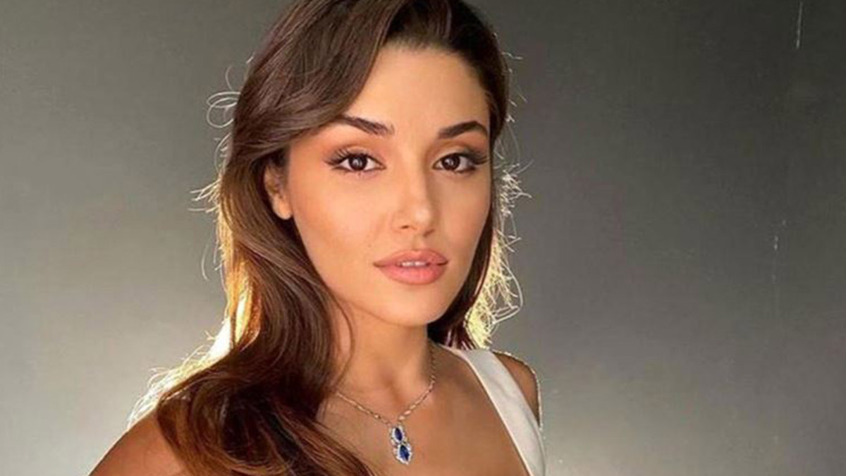 Hande Erçel'in eski hali ortaya çıktı! Büyük değişimini görenler gözlerine inanamadı! Meğer yıllar önce fenomen dizide rol almış