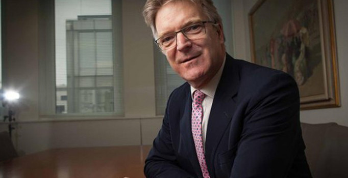 İngiliz milletvekili Sir Edward Garnier FETÖ'den para alıp Türkiye aleyhinde yazı yazmış