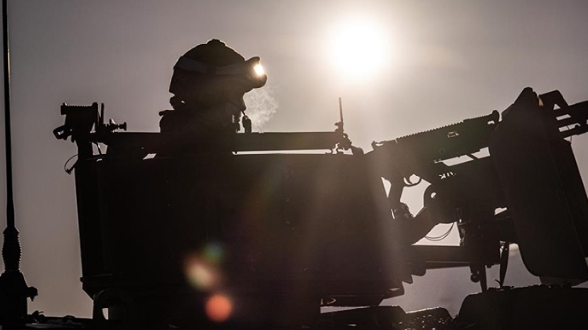 ABD üssüne saldırı: Karadan 8 kez atış yapıldı