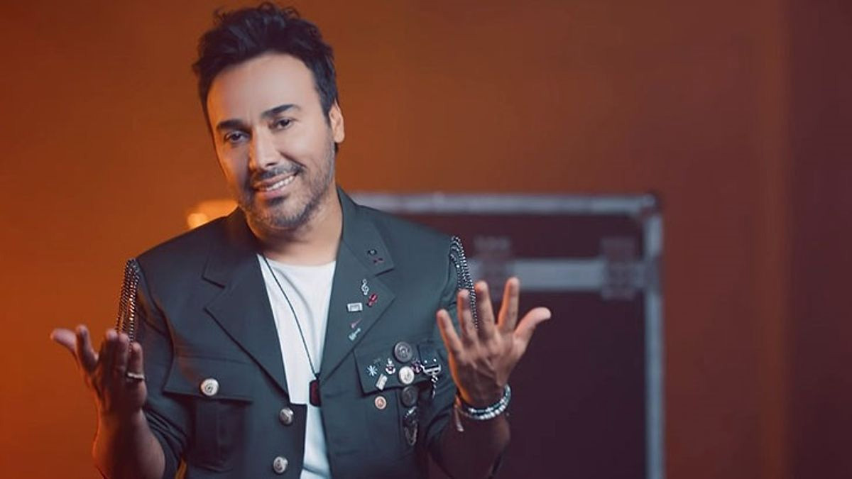 Ünlü şarkıcı eşi ve çocuklarının gözü önünde dövüldü! Ameliyata alınan Emirkan'ın avukatından açıklama geldi