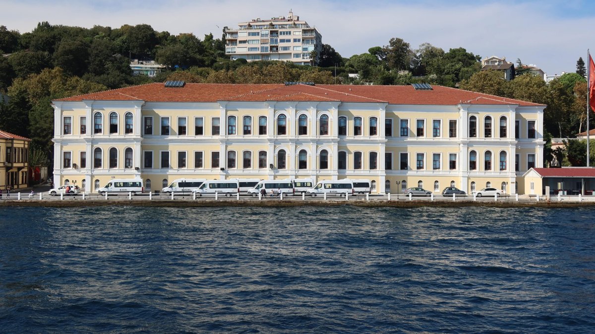 Kabataş Erkek Lisesi