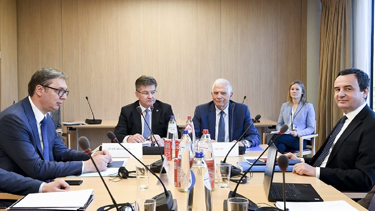 AB liderleri Sırbistan ile Kosova diyaloğundan memnun