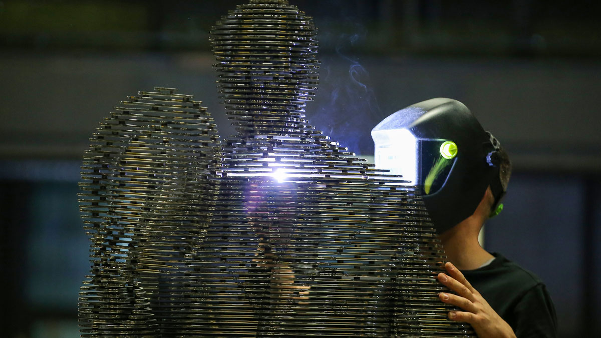 Atatürk'ün fotoğrafını çelikle ölümsüzleştirdi