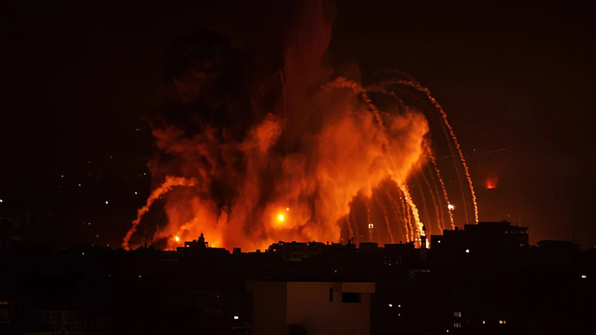 Gazze'de telefon ve internet geri geldi