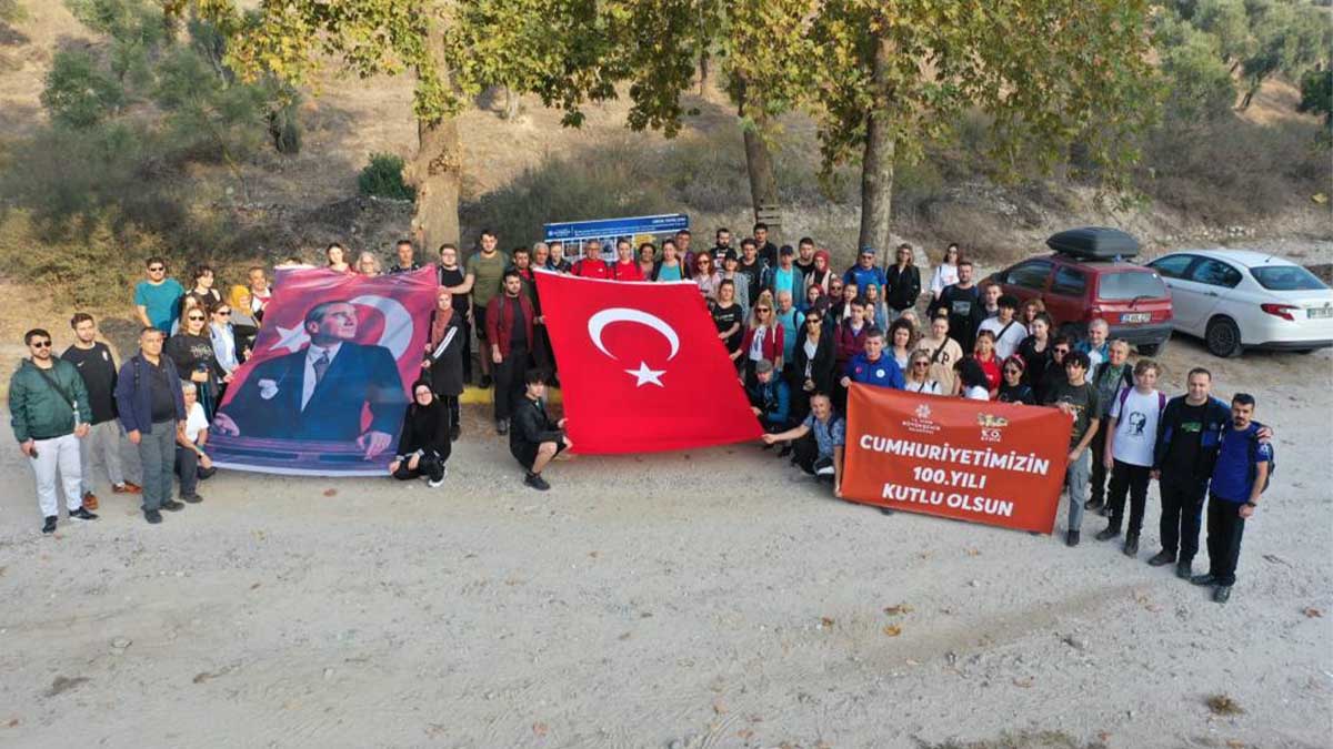 Aydınlılar Cumhuriyet'in 100. Yılını 'Trekkıng' etkinliğiyle kutladı