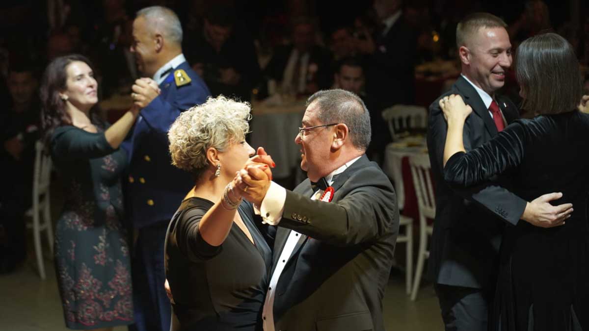 Milas’ta “Cumhuriyet Balosu” coşkusu