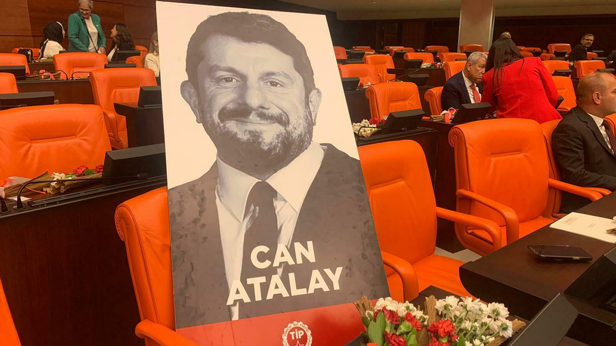 AYM kararına rağmen tahliye edilmedi: Can Atalay'dan HSK'ye soruşturma talebi