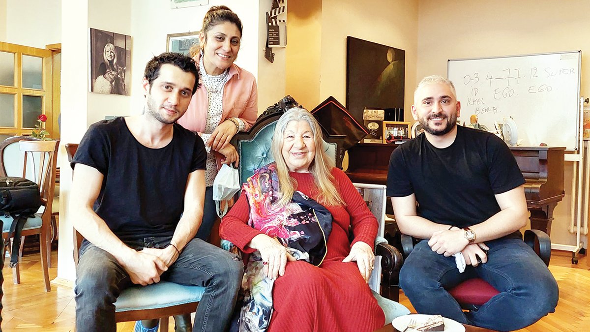 Cumhuriyetin yetiştirdiği sanatçılara belgesel