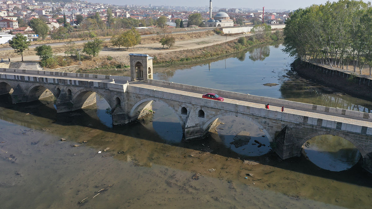 Meriç ve Tunca nehirleri dip seviyede