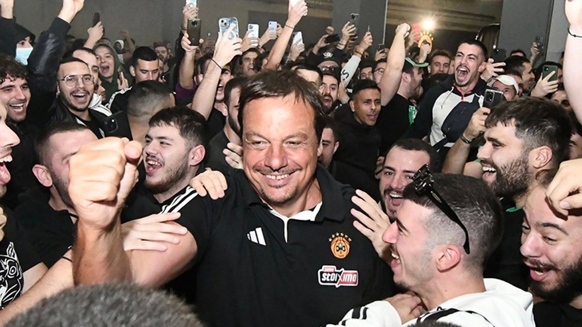 Ergin Ataman Panathinaikos taraftarının sevgisini değerlendirdi: İnanılmazdı