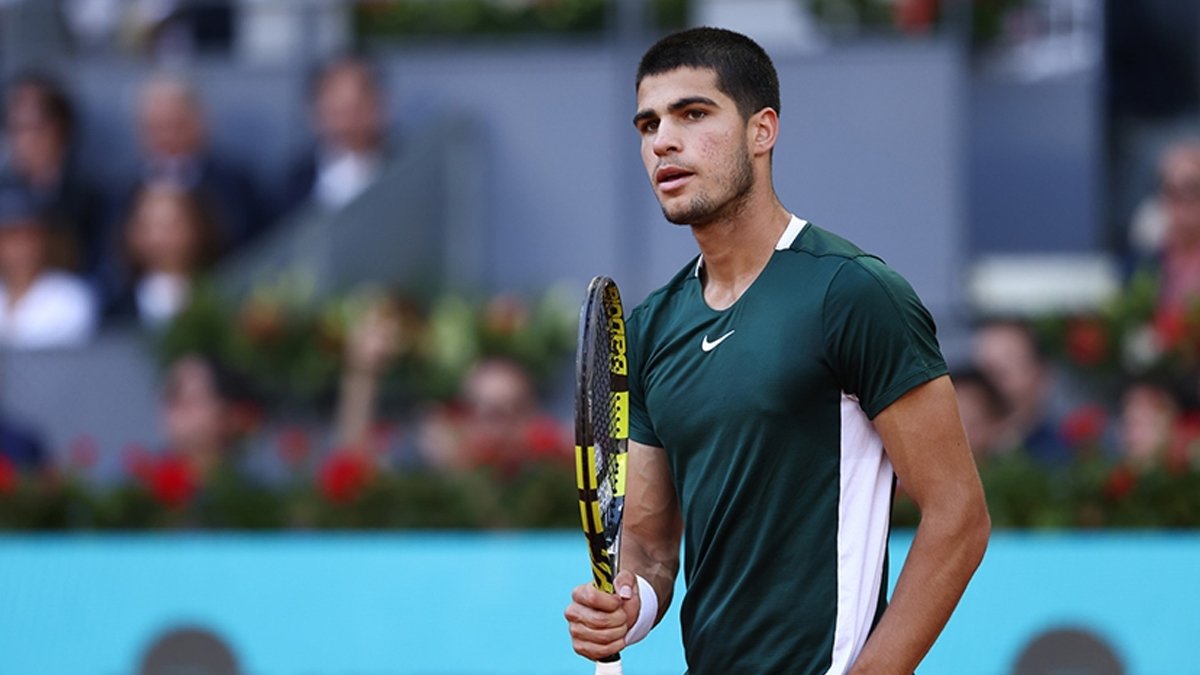 Carlos Alcaraz'dan Paris Masters'a erken veda