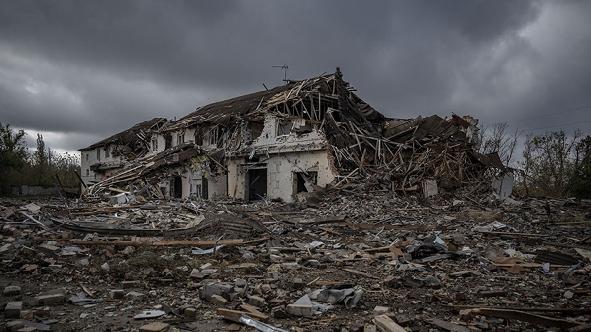 Rusya, Ukrayna'yı vurmaya devam ediyor: Son 24 saatte 10 ayın en büyük saldırısı