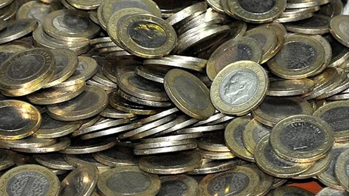 34 yıl önce tedavülden kaldırılmıştı: 2,5 TL'lik madeni para yeniden piyasaya sürülecek