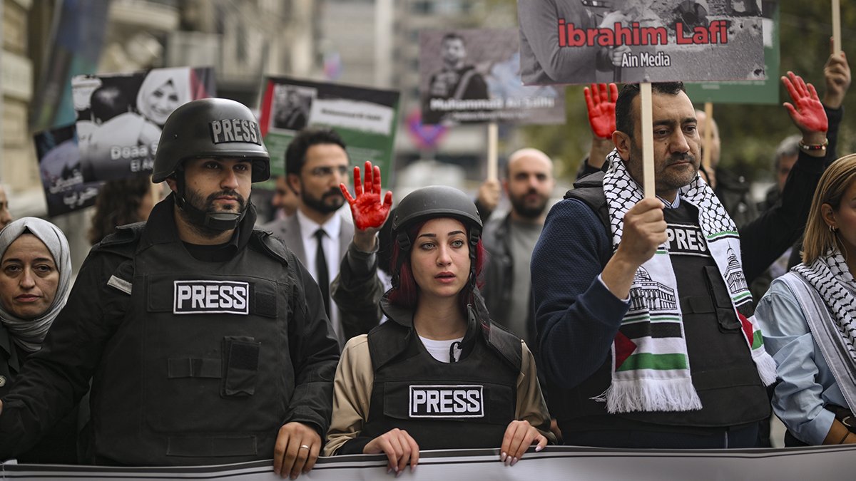 Meslektaşları Gazze'de öldürülen gazetecilerin sesi oldu: İsrail gerçekleri susturamaz