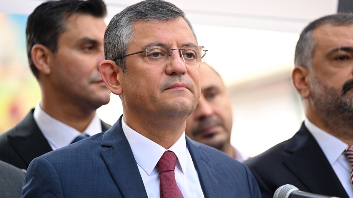 Oy kullanma işleminin ardından Özgür Özel'den ilk mesaj: Tüm tercihler başımızın tacıdır