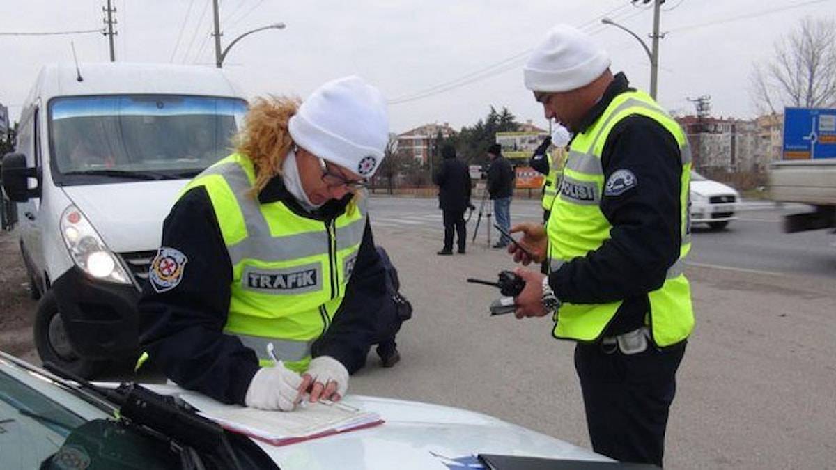 Milyonlarca Sürücüye Kara Haber! 2024 Trafik Cezaları Belli Oldu: Yüzde ...