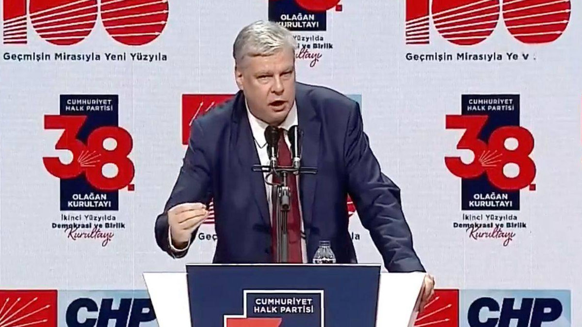 CHP Kurultayı'nda Örsan Öymen adaylıktan çekildi