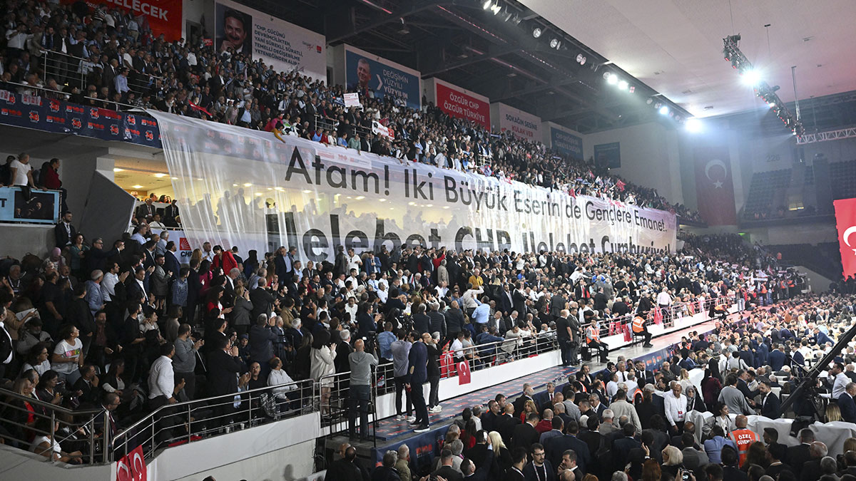 CHP Kurultayı'nda ikinci gün: Parti Meclisi ve Yüksek Disiplin Kurulu seçilecek