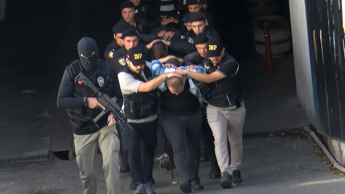 Interpol kırmızı bültenle arıyordu: 'Comanchero' şüphelileri adliyede