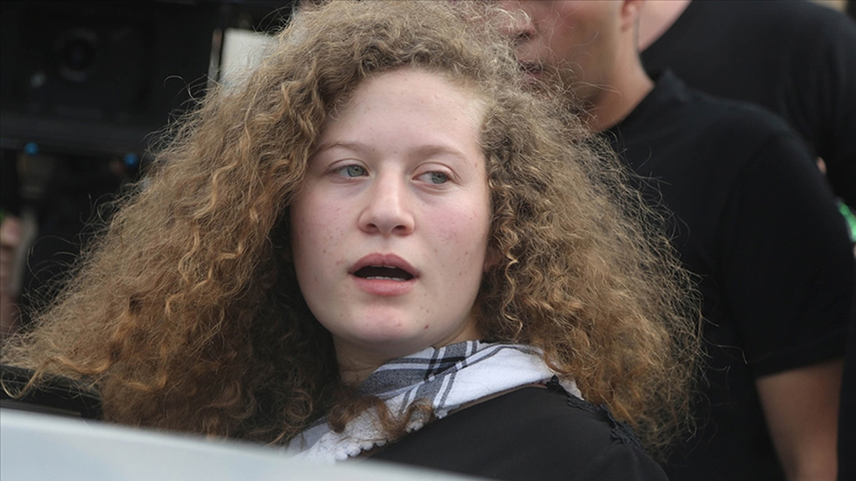 "Filistinli cesur kız" gözaltına alındı