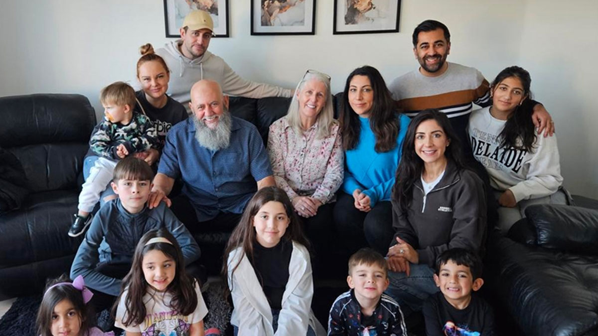 Ailesine kavuşan İskoçya Başbakanı Yusuf: Gazze için sesimizi yükseltmeye devam edeceğiz