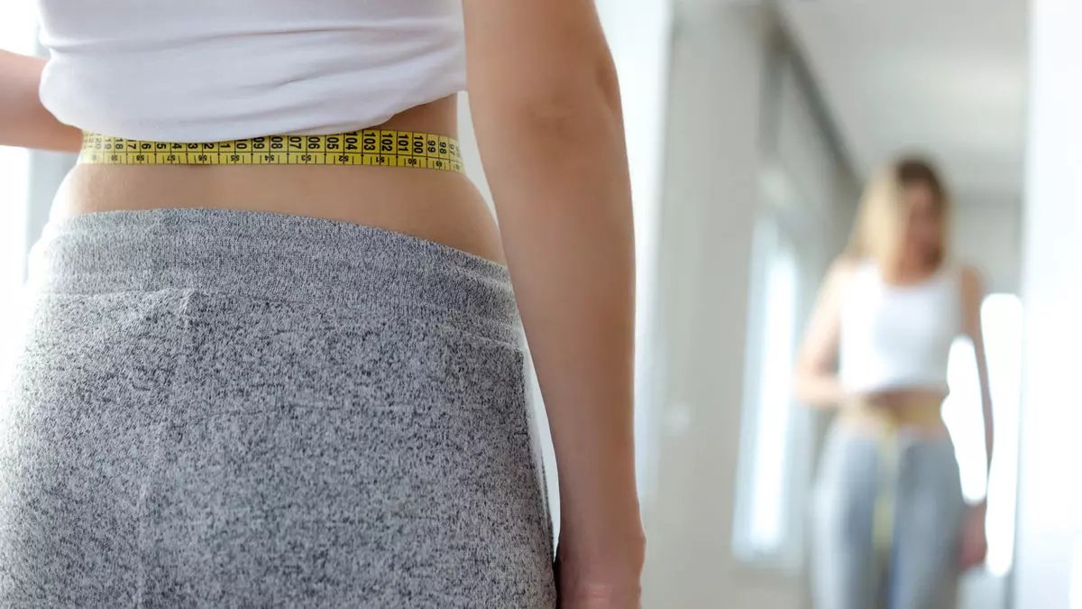 Doğal yöntemle mide küçültmenin 5 yolu! Bunları yapanlar 2 kaşık yemekle doyuyor, herkes sizden bu yöntemi soracak