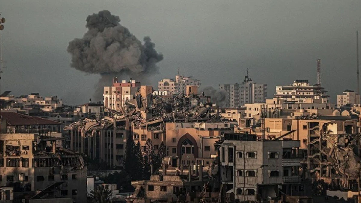 İsrail saldırılarında Gazze'de 2 hastane büyük hasar aldı