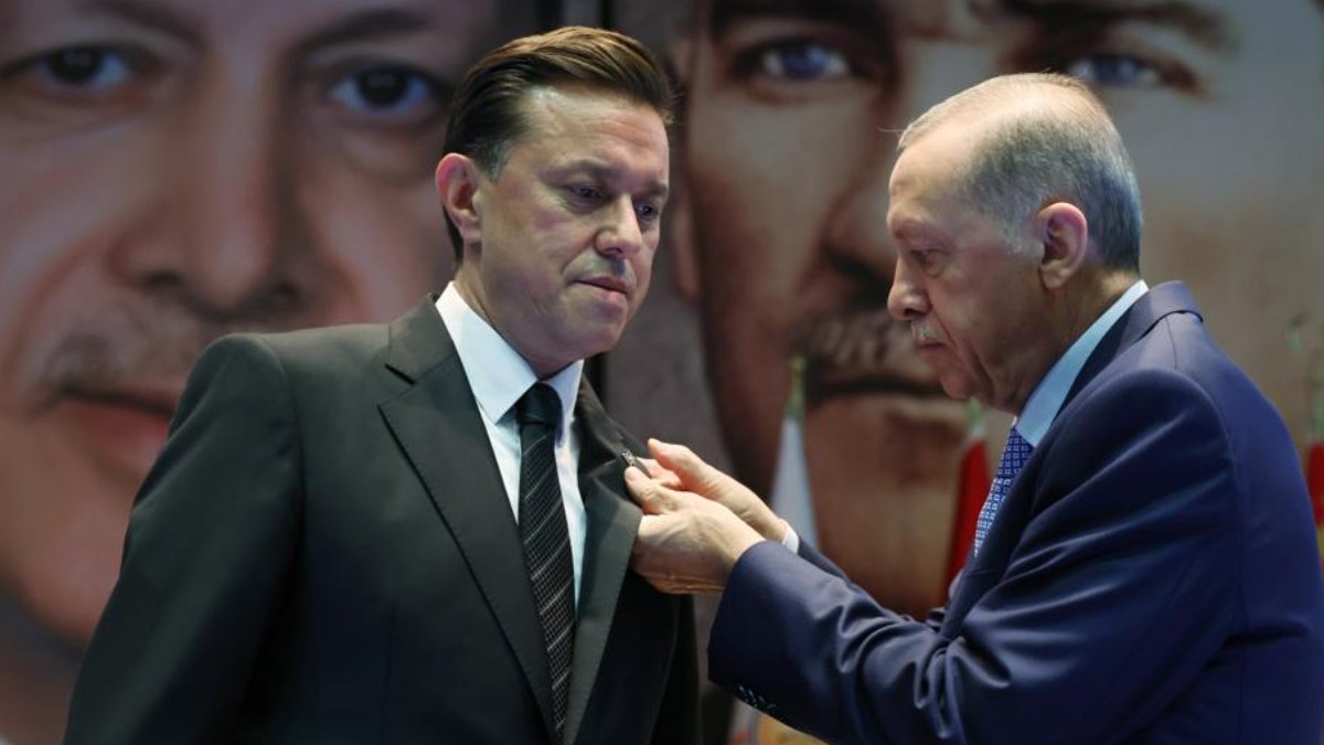 İYİ Parti'den istifa eden Nebi Hatipoğlu AK Parti'ye katıldı