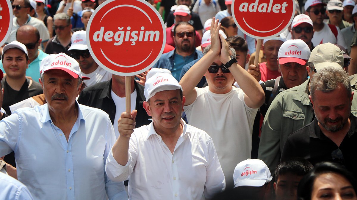 Partiden ihraç edilen Tanju Özcan, Özgür Özel ile görüşmesini anlattı: Yüzde 99 CHP'ye döneceğim