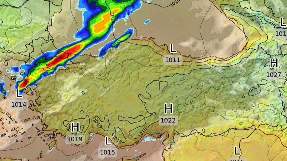 İstanbul şeytanın bacağını kırdı! Bu geceyi evinizde geçirin: Sağanak yağış bir anda bastıracak
