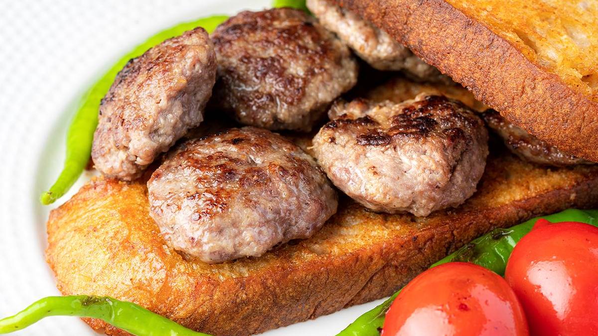 23 yıllık kasaptan köfte yapmanın püf noktaları geldi! O malzemeyi kullanan lezzetine doyamıyor: Bu tarifi mutlaka deneyin