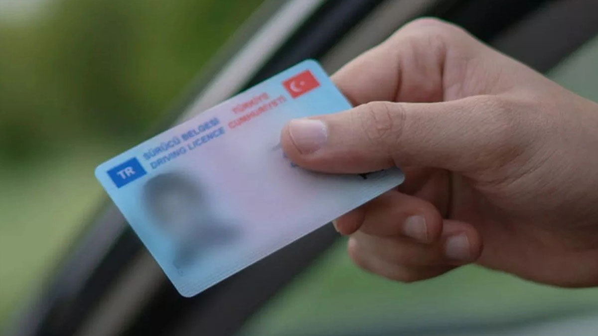Ehliyet alacaklar yandı! Fiyatlara dev gibi zam, o tarihe almayanlar fazla fazla ödeyecek, işte zamlı ehliyet harçları