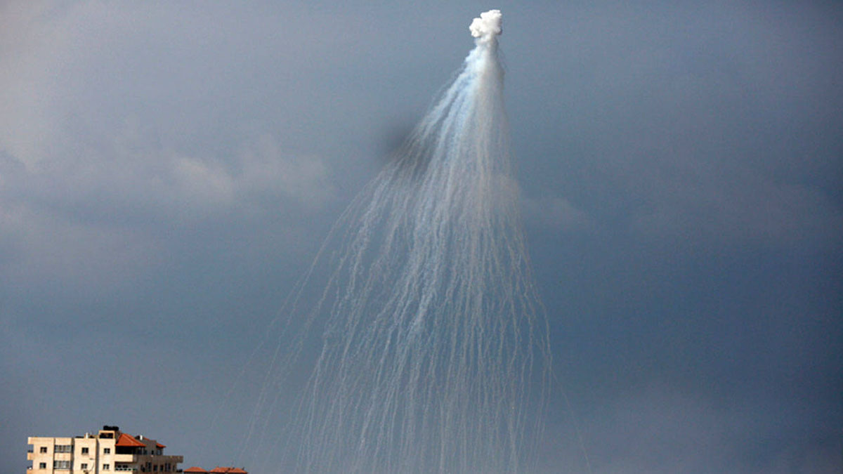 İsrail Lübnan'a beyaz fosfor bombası ile saldırdı