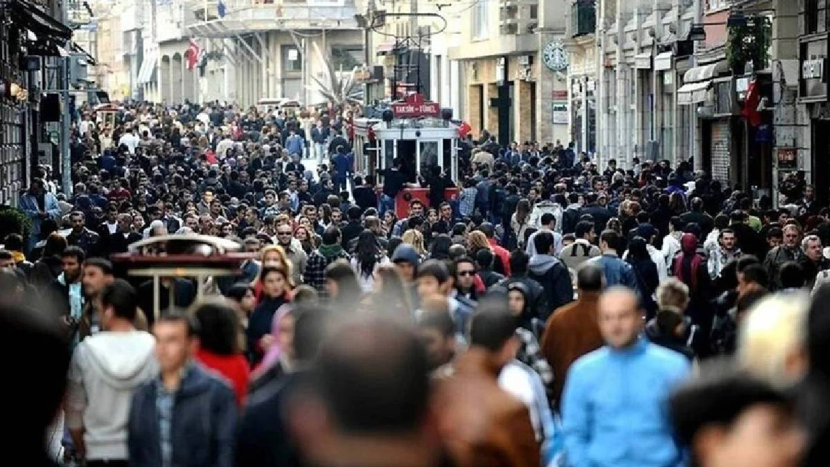 İstanbul'da şaşırtan göç hareketliliği! Valizini alan kaçıyor: İstanbul'un yerine bakın hangi şehirler tercih ediliyor?