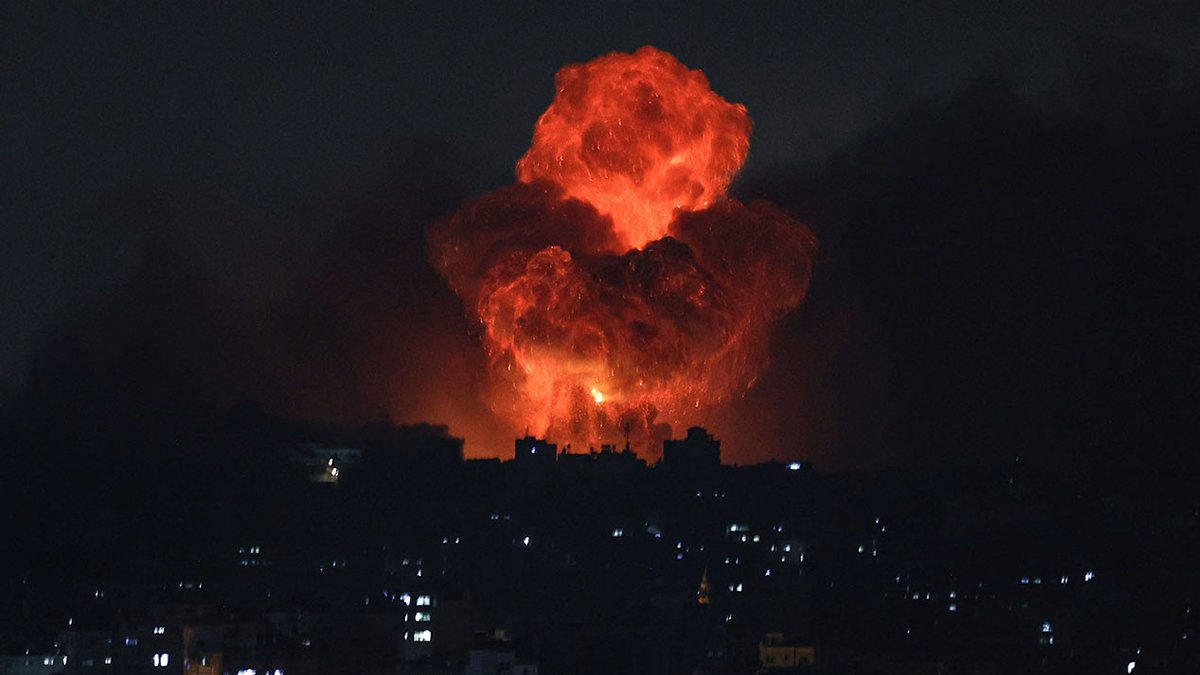 Hedef hep siviller! İsrail yine çocuk hastanesi bombaladı