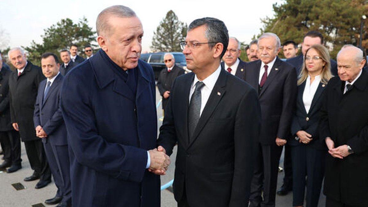 Erdoğan ile CHP lideri Özel'den ilk kare
