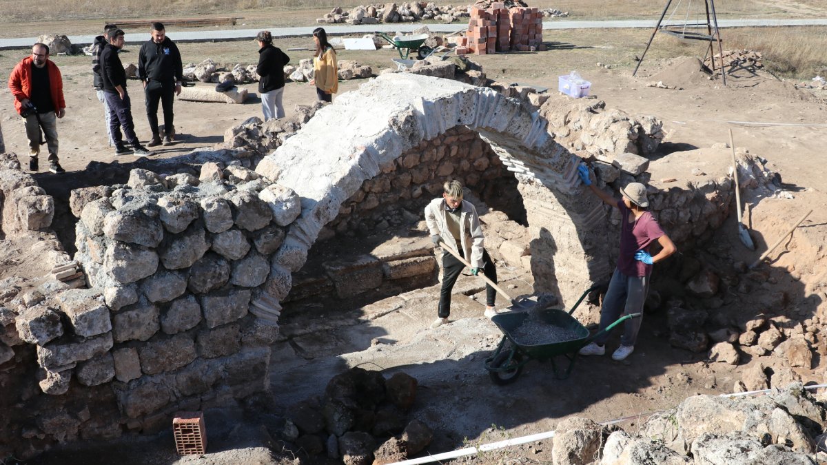 Karabük'te tarihi keşif! Hadrianopolis Antik Kenti'nde öyle şeyler bulundu ki... Tam bin 600 yıllık