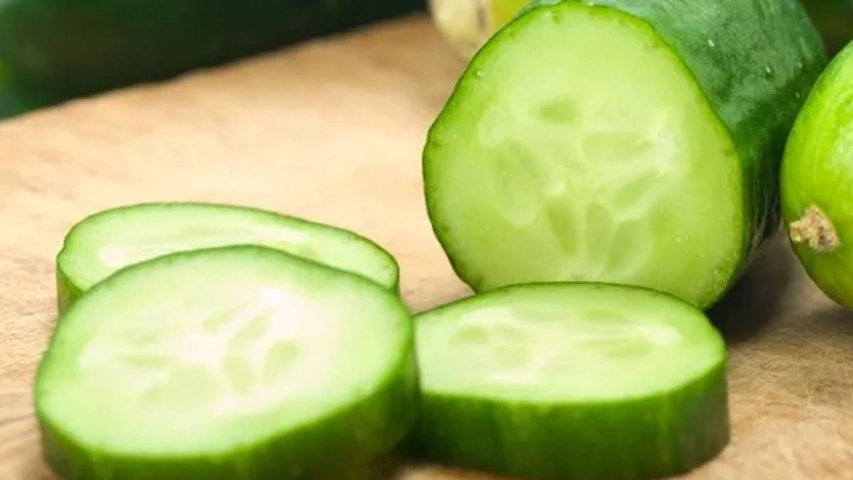 Salatalığı kesip birbirine sürtün mucizeye tanık olun! Bağımlısı olacaksınız