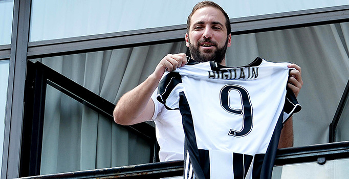 Napoli'de ilginç tepki: Higuain sakatlanırsa pizzalar 1 euro