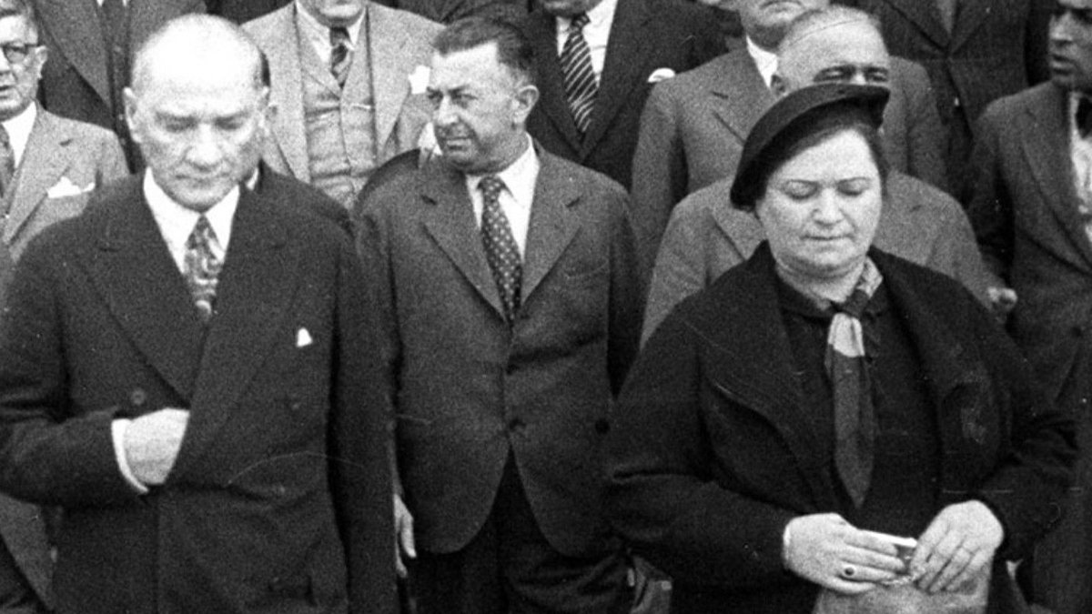 Makbule Hanım'ın anıları yıllar sonra ortaya çıktı!  Atatürk'ün o sözleri herkesi duygulandırdı! 'Üzülme kardeşim...'