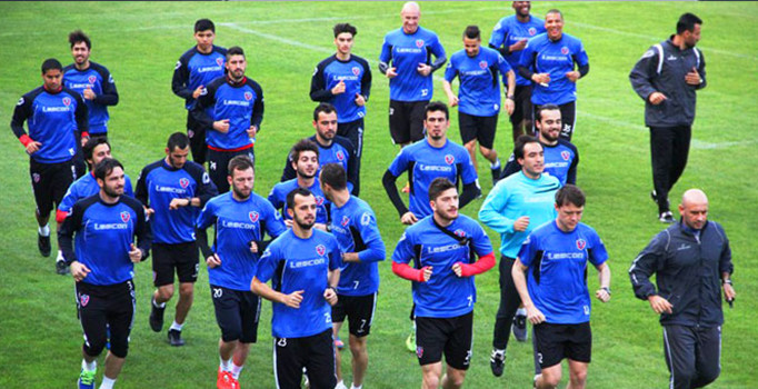 Kardemir Karabükspor'un yeni transferi kamp terk etti