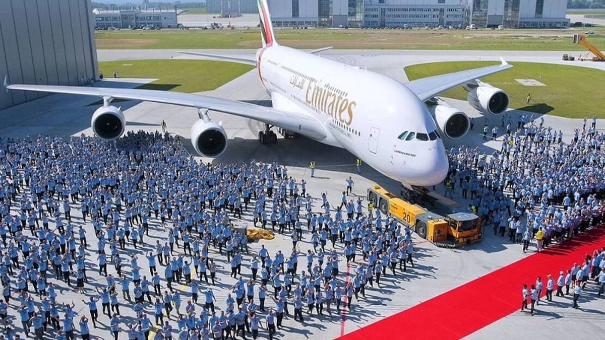 Dev firmadan kötü haber! 750 çalışan yeni iş aramaya başladı bile, ünlü havacılık şirketi çalışanlarını işten çıkaracak