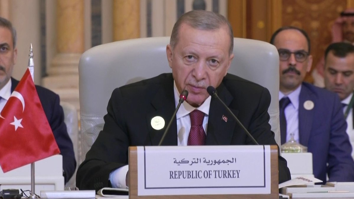 Erdoğan, Riyad'da konuştu: İsrail verdiği zararı tazmin etmeli
