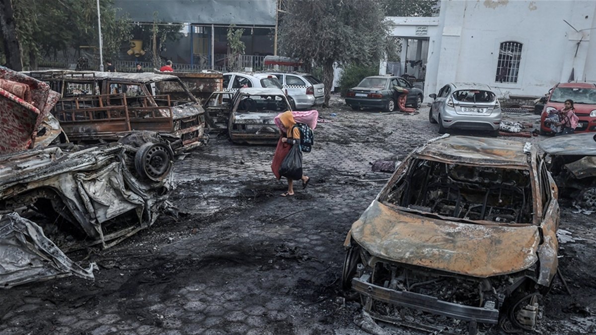 Kudüs Hastanesi de tamamen hizmet dışı! Yollarda çok sayıda ceset var