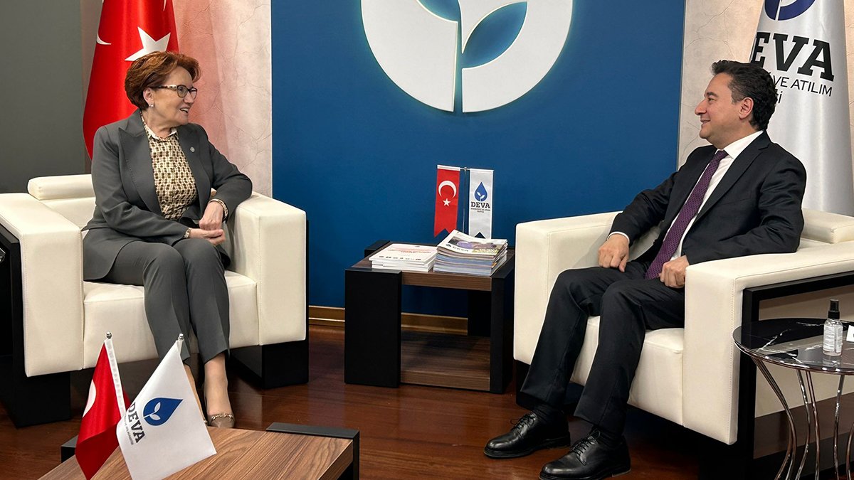 Akşener'den babasını kaybeden Babacan'a taziye ziyareti