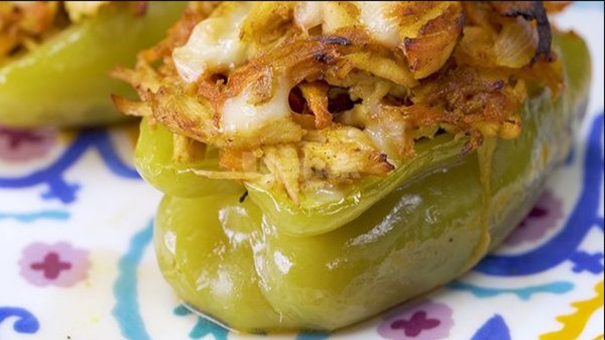 Bulaşık çıkarmayan tek tava dolması tarifi! Hem lezzetli hem pratik hem az malzemeli