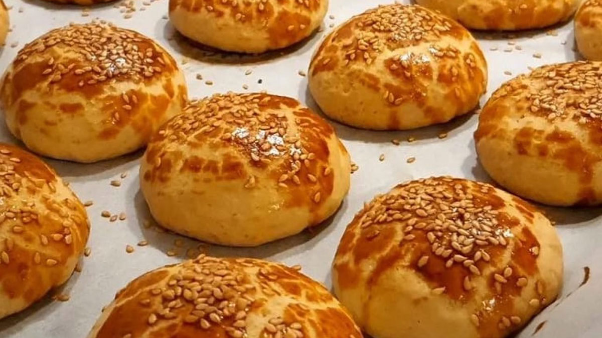 Labneli poğaçanın müptelası olacaksınız! Çocuğun beslenme çantasına ne koysam derdine son, bu tarifi yapması çok kolay