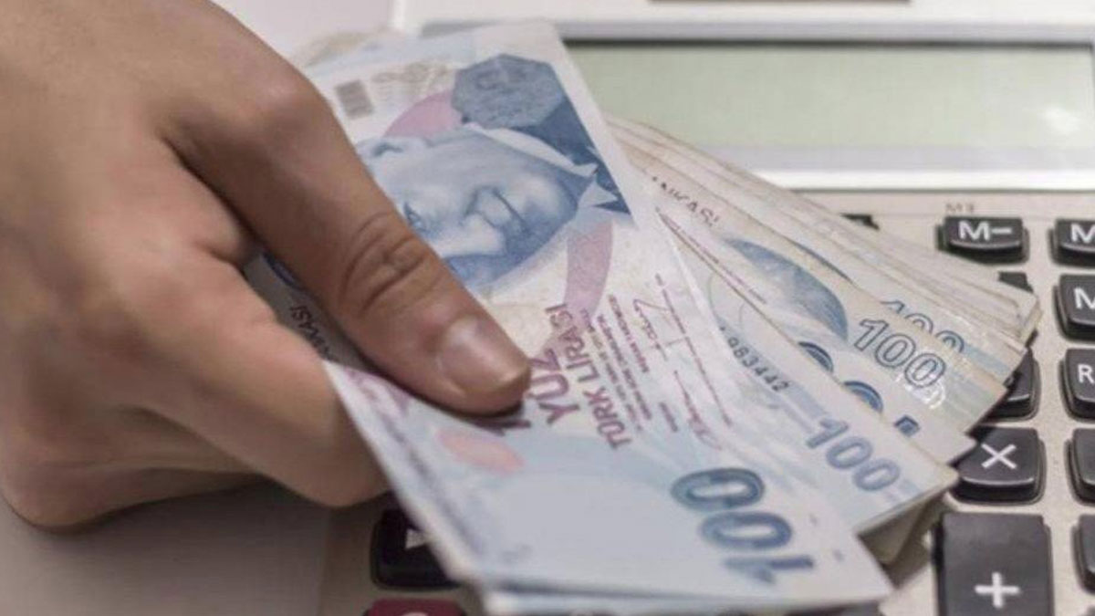 En düşük emekli maaşı o rakamı geçecek! Masadaki iki formül ilk kez ortaya çıktı
