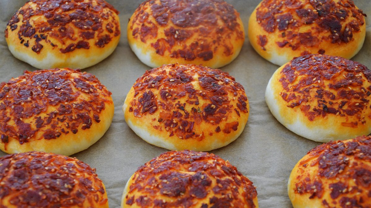 Adana usulü biberli ekmek tarifi! Kolay beğenmeyen eltiye bile tabağı bitirtir, işte yapımı ve püf noktaları