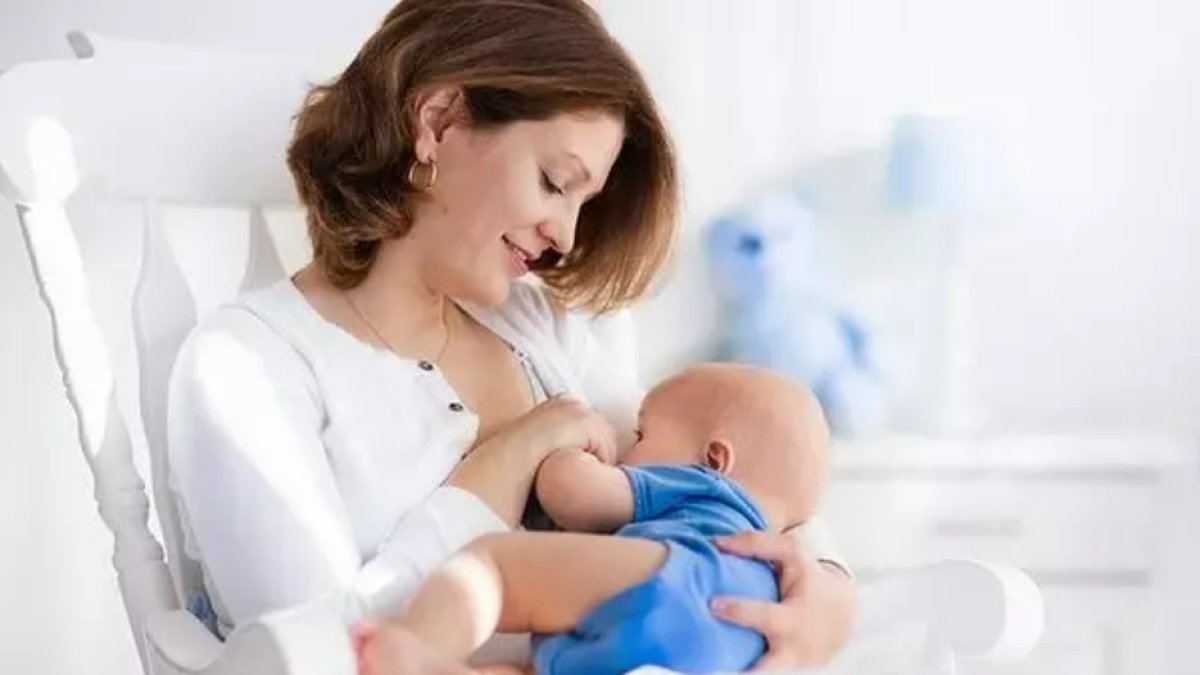 Rüyada Sol Göğsünden Bebek Emzirmek: Anlamı ve Yorumları